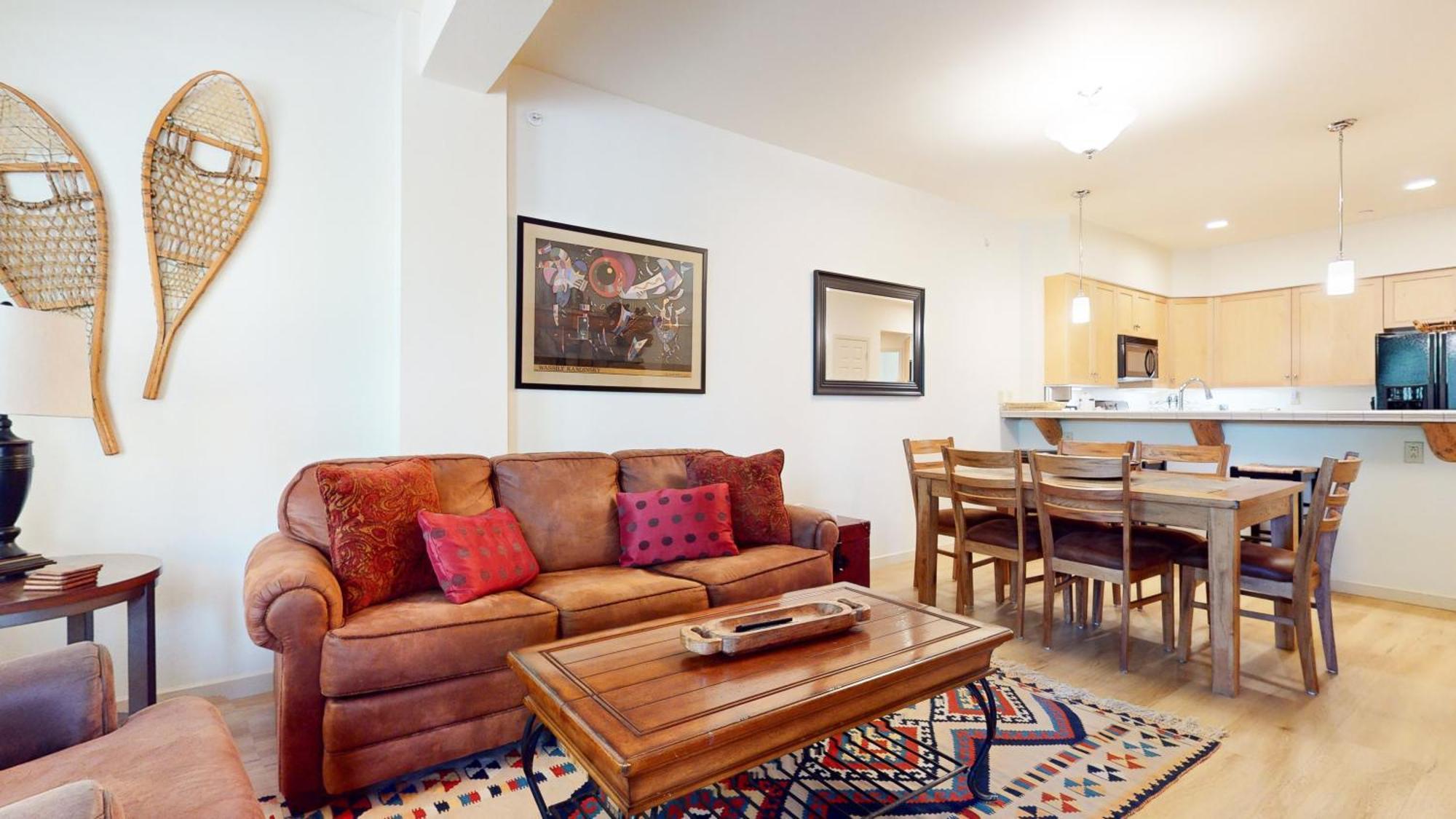 Mammoth Green 118 Located On Sierra Star Golf Course, Private Patio, Summer Pool Condo Маммот Лейкс Экстерьер фото